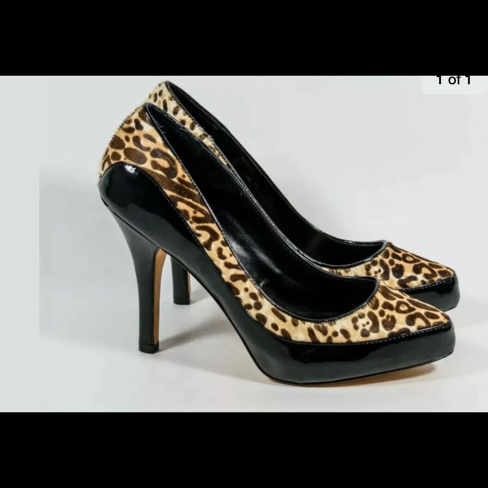 White House Black Market  Leopard print sizes 7.5